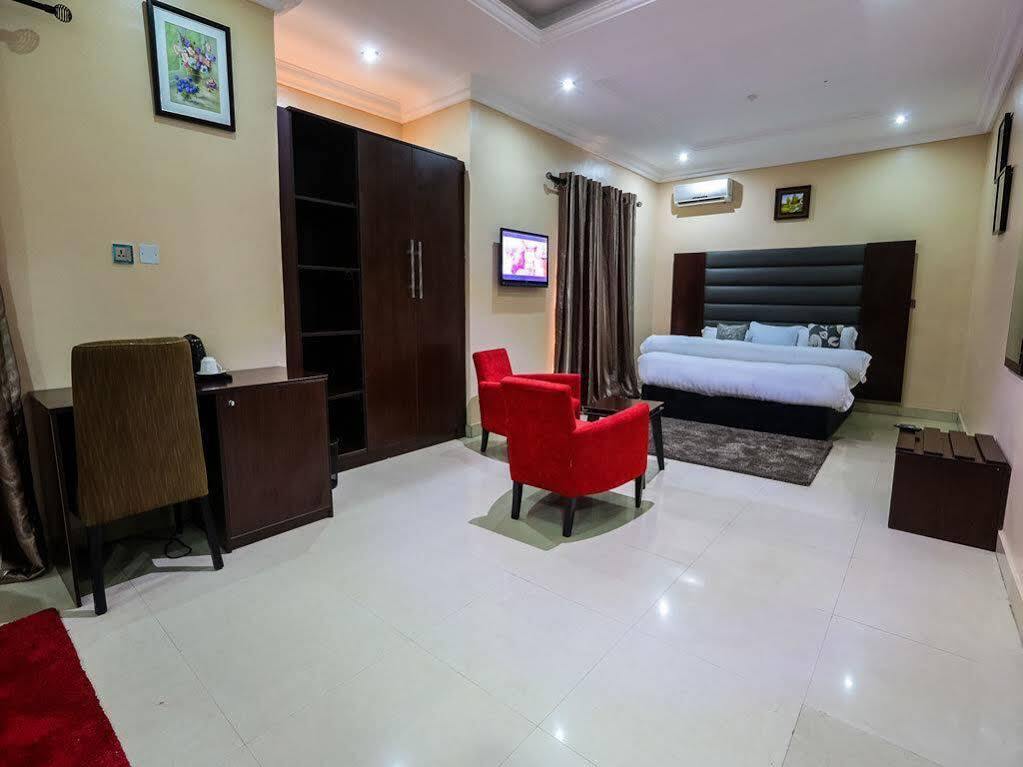 Golfview Suites & Conference Center Ікеджа Екстер'єр фото